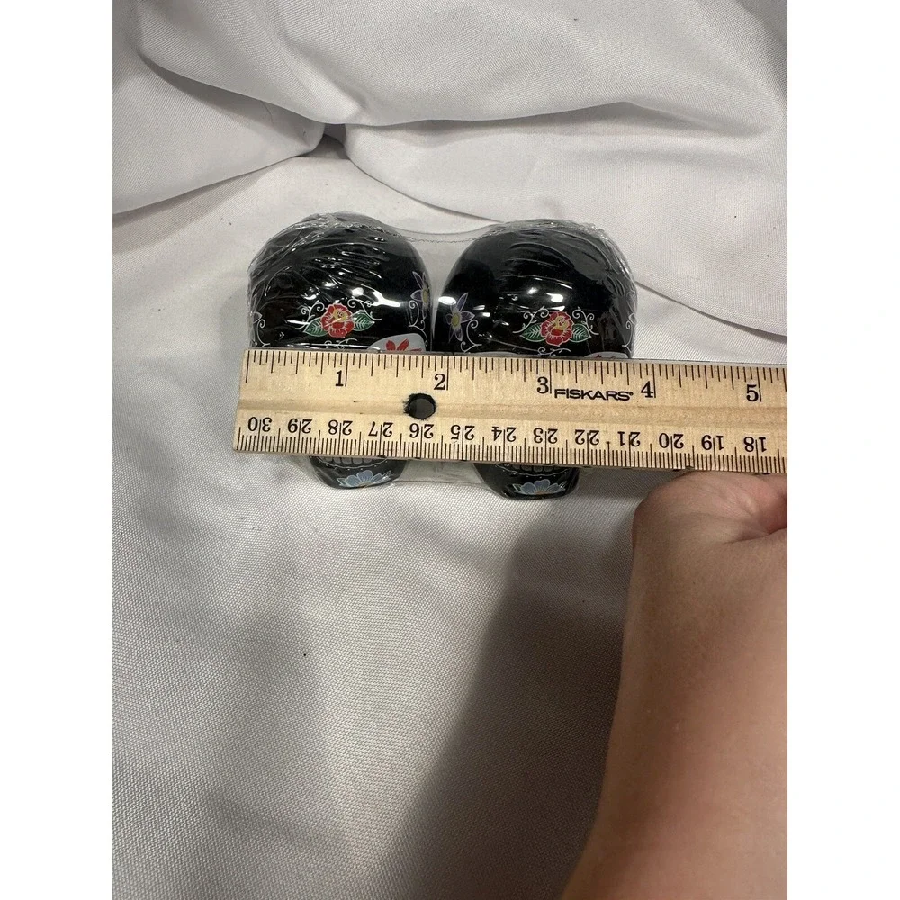 SUGAR SKULL salt & pepper shakers‎ BLACK